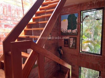 Casa de 3 alcobas en arriendo en Las Brujas, Envigado, 201 m² · foto 12 de 16