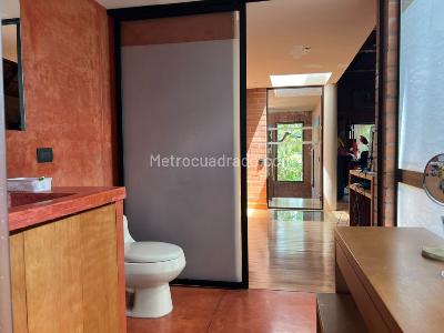 Casa de 3 alcobas en arriendo en Las Brujas, Envigado, 201 m² · foto 16 de 16