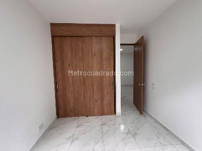 Apartamento de 3 alcobas en venta en El Poblado, Medellín, 113 m² · foto 11 de 14
