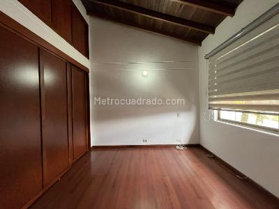 Casa de 3 alcobas en venta en Zona 5, Envigado, 218 m² · foto 3 de 20