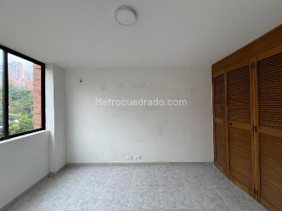 Apartamento de 3 alcobas en venta en El Poblado, Medellín, 138 m² · foto 12 de 15