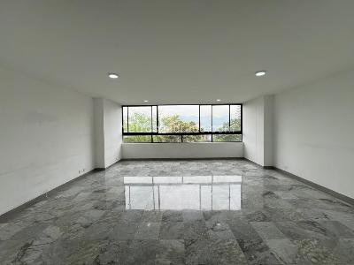 Apartamento de 3 alcobas en venta en El Poblado, Medellín, 138 m² · foto 4 de 15
