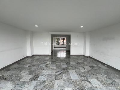 Apartamento de 3 alcobas en venta en El Poblado, Medellín, 138 m² · foto 6 de 15