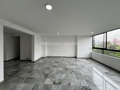 Apartamento de 3 alcobas en venta en El Poblado, Medellín, 138 m² · foto 7 de 15