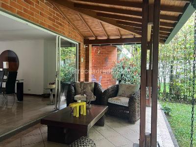 Casa de 4 alcobas en arriendo en Zona 5, Envigado, 219 m² · foto 18 de 20