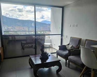 Apartamento en venta en Zona 7, Envigado · foto 2 de 12