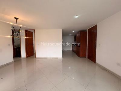 Apartamento de 3 alcobas en venta en Cañaveralejo, Sabaneta, 86 m² · foto 2 de 12