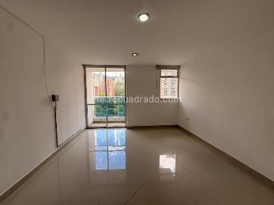 Apartamento de 3 alcobas en venta en Cañaveralejo, Sabaneta, 86 m² · foto 3 de 12