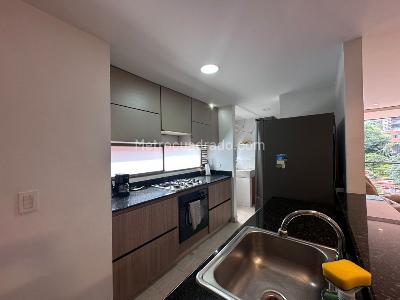 Apartamento de 2 alcobas en arriendo en El Poblado, Medellín, 96 m² · foto 11 de 18