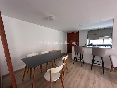 Apartamento de 2 alcobas en arriendo en El Poblado, Medellín, 96 m² · foto 7 de 18