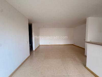 Apartamento de 3 alcobas en arriendo en San Jose, Sabaneta, 76 m² · foto 4 de 15