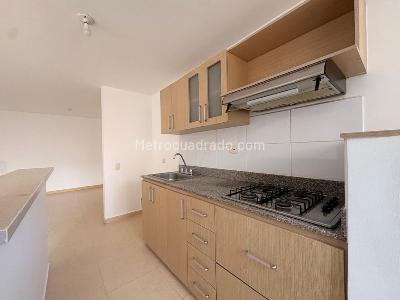 Apartamento de 3 alcobas en arriendo en San Jose, Sabaneta, 76 m² · foto 8 de 15