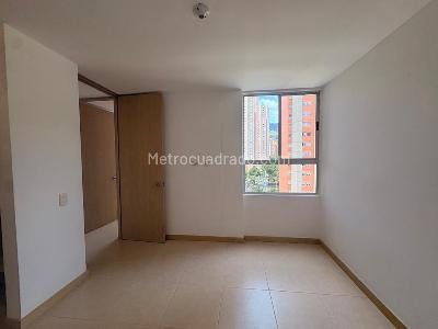 Apartamento de 3 alcobas en arriendo en San Jose, Sabaneta, 76 m² · foto 10 de 15
