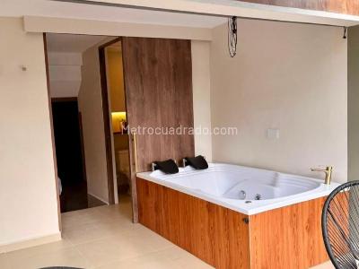 Casa de 1 alcoba en venta en Lleras, Medellín, 350 m² · foto 10 de 13