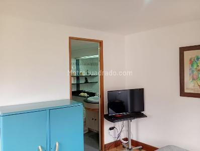Apartamento de 1 alcoba en venta en El Poblado, Medellín, 33 m² · foto 10 de 11