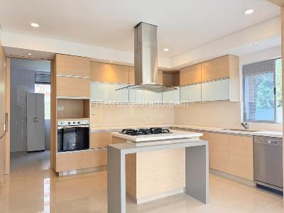 Apartamento de 3 alcobas en venta en El Poblado, Medellín, 272 m² · foto 10 de 19