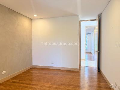Apartamento de 3 alcobas en venta en El Poblado, Medellín, 272 m² · foto 16 de 19