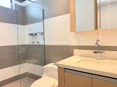 Apartamento de 3 alcobas en venta en El Poblado, Medellín, 272 m² · foto 3 de 19