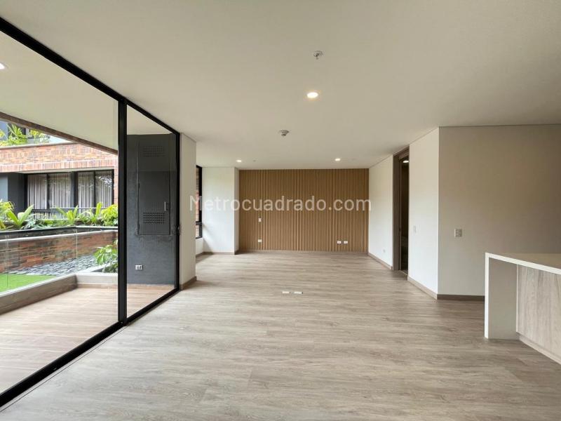 1BR Apartment with Terrace and Garden in La Fe - 2