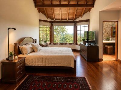 Casa de 3 alcobas en arriendo en Via Acuarela, Envigado, 340 m² · foto 11 de 20