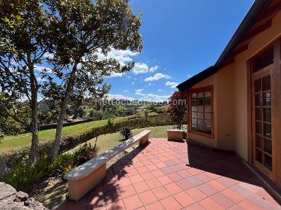 Casa de 3 alcobas en arriendo en Via Acuarela, Envigado, 340 m² · foto 19 de 20