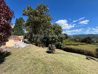 Casa de 3 alcobas en arriendo en Via Acuarela, Envigado, 340 m² · foto 20 de 20