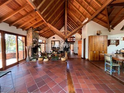 Casa de 3 alcobas en arriendo en Via Acuarela, Envigado, 340 m² · foto 6 de 20
