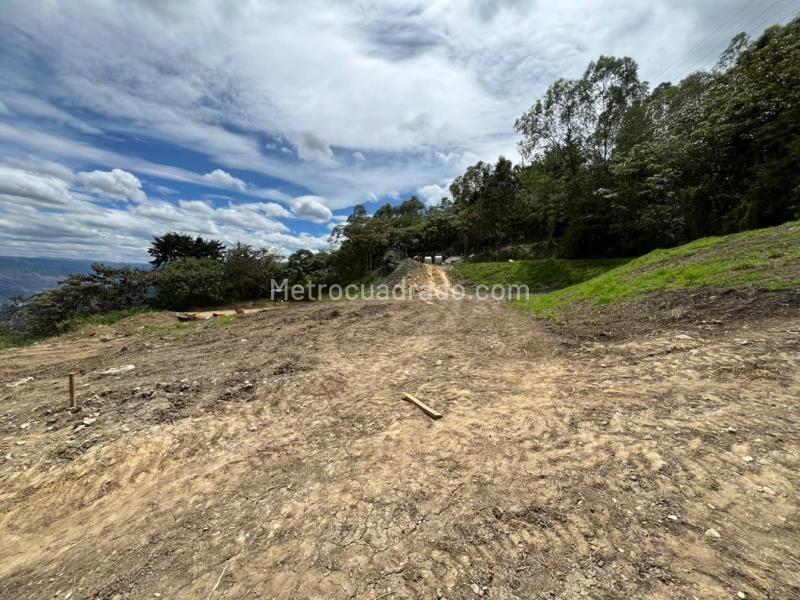 Lote en Venta, El Poblado, Medellín - Vista 2