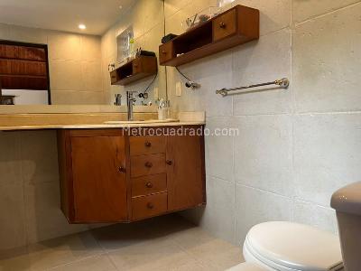 Casa de 3 alcobas en venta en Zona 5, Envigado, 166 m² · foto 15 de 19