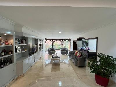 Casa en Arriendo, El Poblado, Medellín