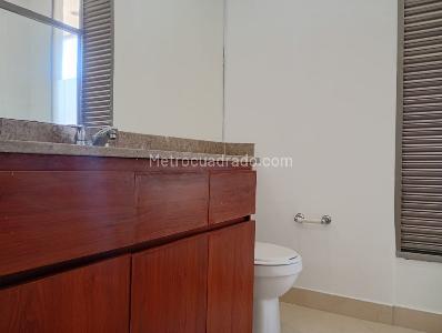 Apartamento de 1 alcoba en venta en El Poblado, Medellín, 62 m² · foto 13 de 15