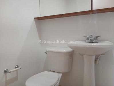 Apartamento de 1 alcoba en venta en El Poblado, Medellín, 62 m² · foto 14 de 15