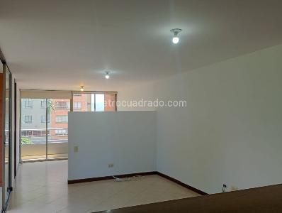 Apartamento de 1 alcoba en venta en El Poblado, Medellín, 62 m² · foto 2 de 15