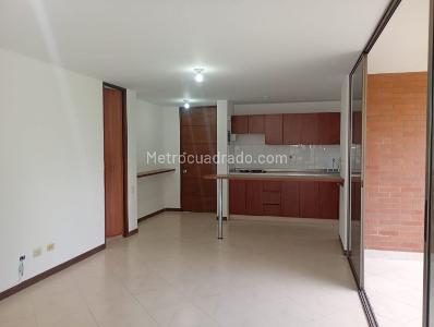Apartamento de 1 alcoba en venta en El Poblado, Medellín, 62 m² · foto 4 de 15