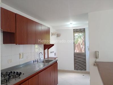 Apartamento de 1 alcoba en venta en El Poblado, Medellín, 62 m² · foto 6 de 15