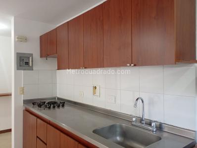 Apartamento de 1 alcoba en venta en El Poblado, Medellín, 62 m² · foto 8 de 15