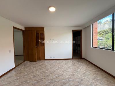 Apartamento de 3 alcobas en venta en El Poblado, Medellín, 156 m² · foto 10 de 14
