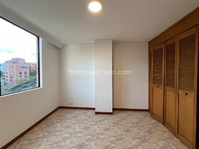 Apartamento de 3 alcobas en venta en El Poblado, Medellín, 156 m² · foto 9 de 14