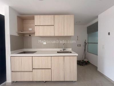 Apartamento de 3 alcobas en arriendo en Calle Larga, Sabaneta, 70 m² · foto 2 de 10