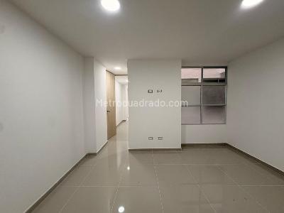 Apartamento de 3 alcobas en arriendo en Calle Larga, Sabaneta, 70 m² · foto 3 de 10