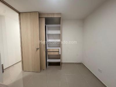 Apartamento de 3 alcobas en arriendo en Calle Larga, Sabaneta, 70 m² · foto 7 de 10