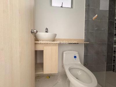 Apartamento de 3 alcobas en arriendo en Calle Larga, Sabaneta, 70 m² · foto 10 de 10