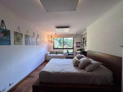 Apartamento de 4 alcobas en venta en El Poblado, Medellín, 286 m² · foto 14 de 18