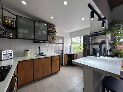 Apartamento de 2 alcobas en venta en Los Balsos, Medellín, 84 m² · foto 9 de 18