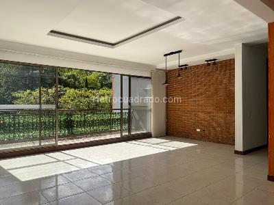 Apartamento en venta en La Abadia, Envigado · foto 2 de 19