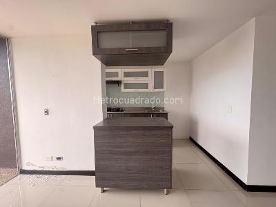 Apartamento en arriendo en Calle Larga, Sabaneta · foto 4 de 14