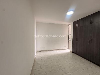Apartamento en arriendo en Calle Larga, Sabaneta · foto 9 de 14