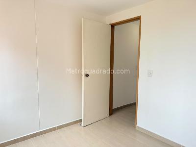 Apartamento de 2 alcobas en venta en El Poblado, Medellín, 86 m² · foto 10 de 15