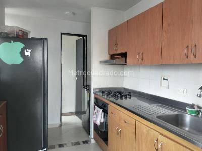 Apartamento de 3 alcobas en venta en Zona 2, Envigado, 113 m² · foto 4 de 16