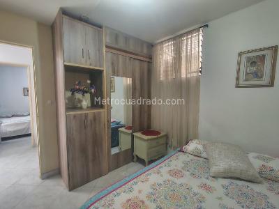 Apartamento en arriendo en Obrero, Envigado · foto 2 de 13